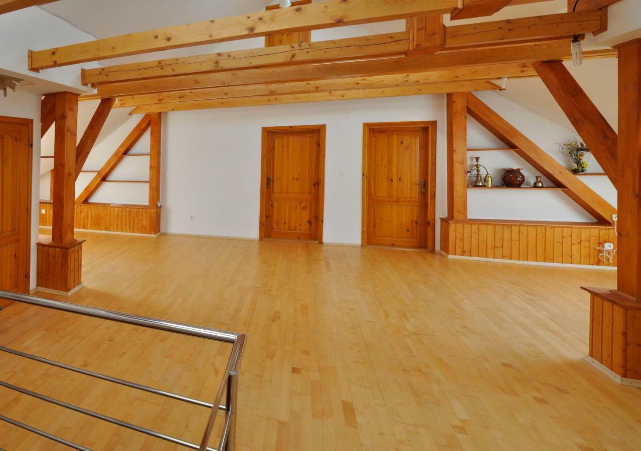 Apartman Bela Spisska Bela Eksteriør billede